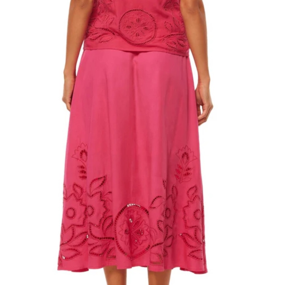 Vibrant Pink Embroidered Skirt - Picture 2 of 8